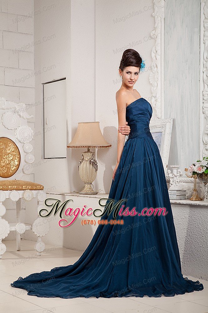 wholesale peacock green a-line / princess strapless court train chiffon ruch prom dress