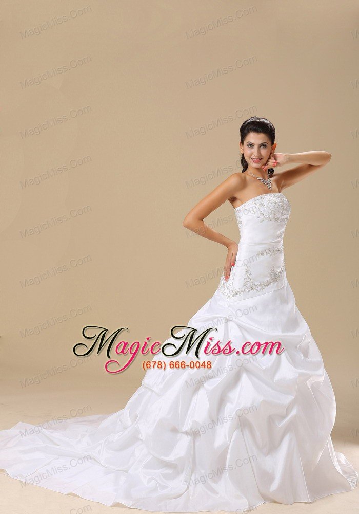 wholesale embroidery decorate up bodice chapel train pick-ups taffeta a-line 2013 wedding dress