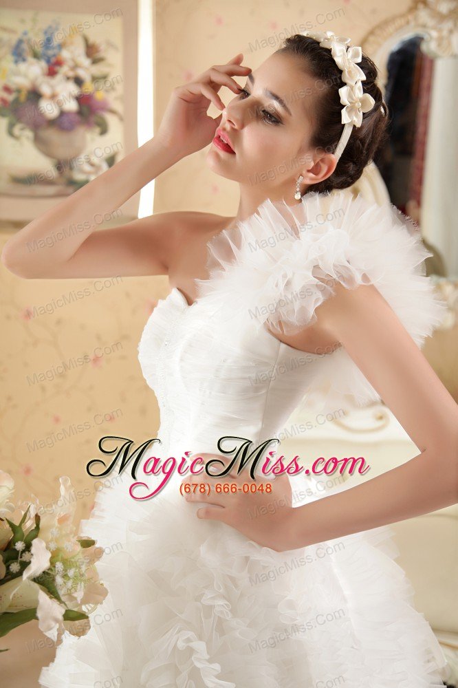 wholesale fashionbale a-line one shoulder chapel train taffeta and tulle beading wedding dress