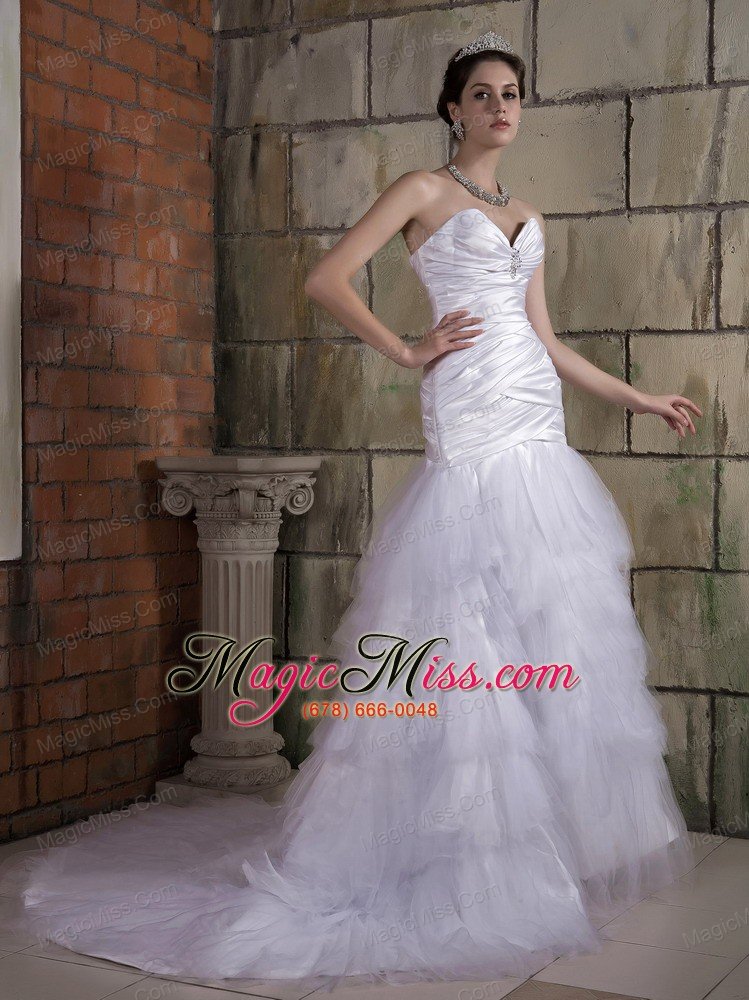 wholesale popular a-line sweetheart chapel train taffeta and tulle ruch and beading wedding dress