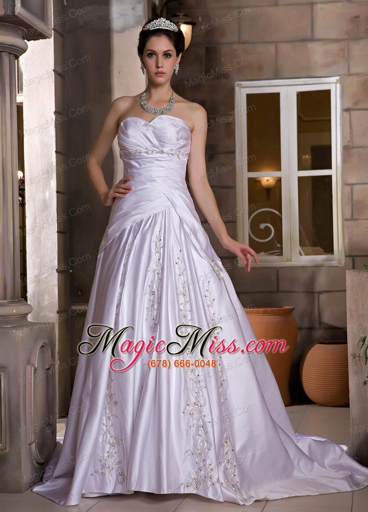 wholesale exclusive a-line sweetheart chapel train taffeta appliques with beading wedding dress