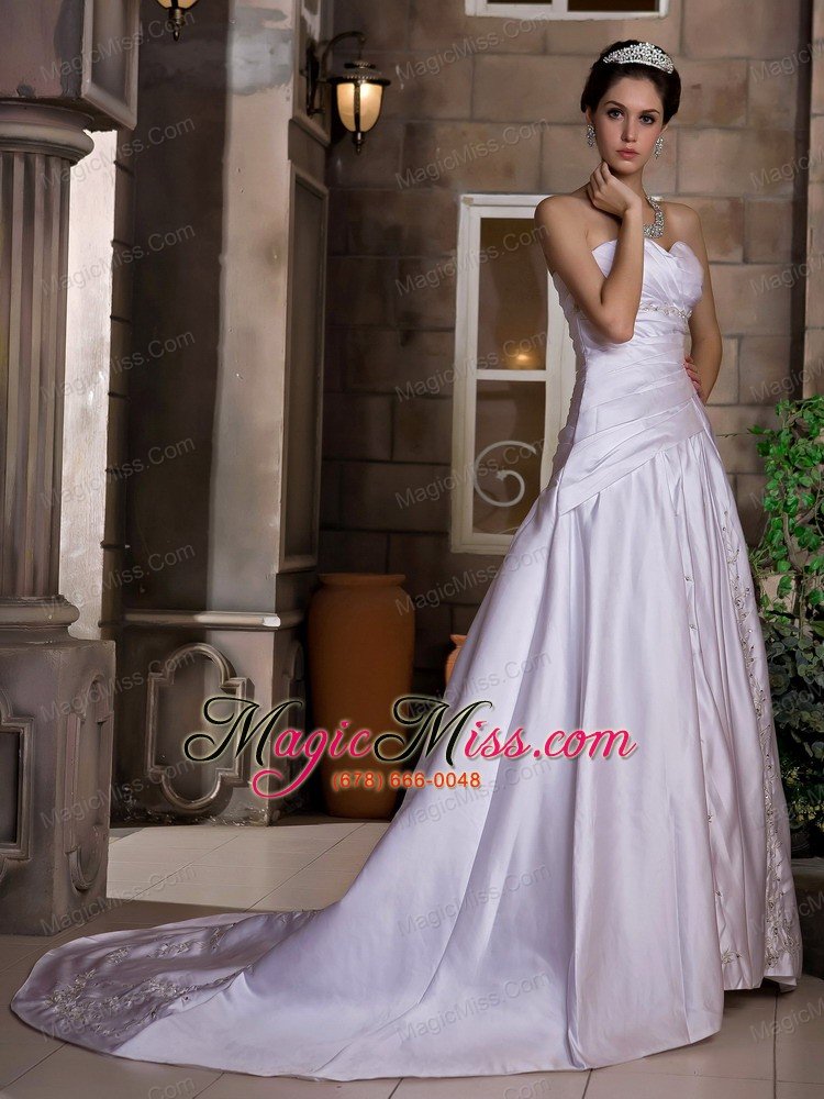 wholesale exclusive a-line sweetheart chapel train taffeta appliques with beading wedding dress