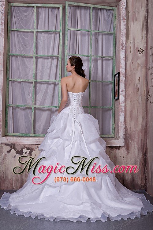 wholesale elegant a-line strapless chapel train taffeta and organza appliques wedding dress