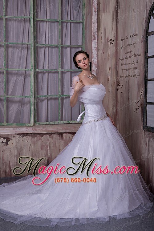 wholesale elegant a-line / princess strapless chapel train tulle appliques with beading wedding dress