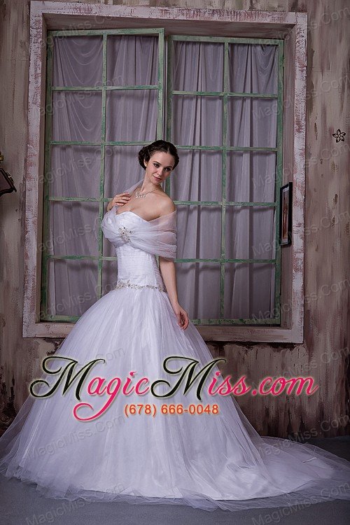 wholesale elegant a-line / princess strapless chapel train tulle appliques with beading wedding dress