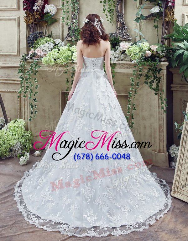 wholesale customized sleeveless court train appliques and bowknot lace up wedding dress