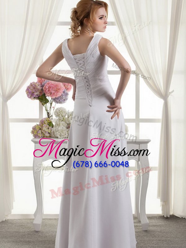 wholesale great v-neck sleeveless wedding gowns floor length beading white chiffon