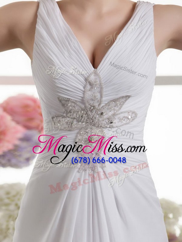 wholesale great v-neck sleeveless wedding gowns floor length beading white chiffon